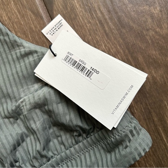NWT Vitamin A Sienna Ribbed Bralette Bikini Top in Sea Green Ecorib Sz 14/DD - Picture 8 of 8